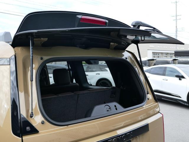 ランドクルーザー２５０ ＶＸファーストエディション　ヒッチメンバー　丸目型ＬＥＤヘッドランプ　　デジタルインナーミラー　ムーンルーフ　パノラミックビューモニター　ＥＴＣ２．０車載器　フルセグＴＶ　シートエアコン　シートヒーター　パワーバックドア　ＢＳＭ（19枚目）