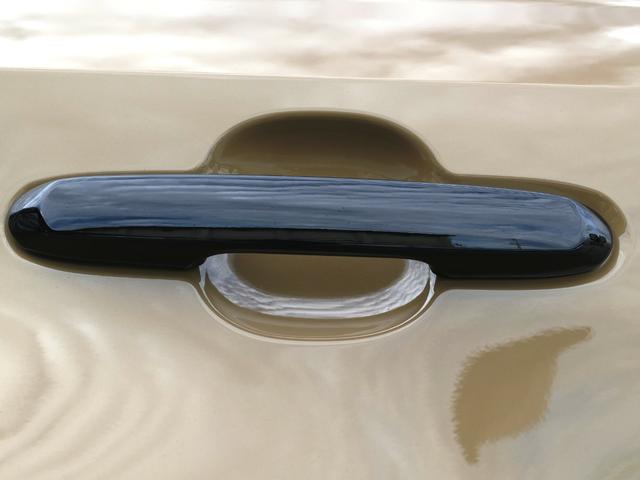 ランドクルーザー２５０ ＶＸファーストエディション　ヒッチメンバー　丸目型ＬＥＤヘッドランプ　　デジタルインナーミラー　ムーンルーフ　パノラミックビューモニター　ＥＴＣ２．０車載器　フルセグＴＶ　シートエアコン　シートヒーター　パワーバックドア　ＢＳＭ（26枚目）