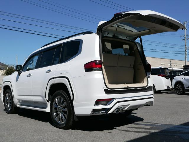 ランドクルーザー ＺＸ　ディスプレイオーディオＰｌｕｓ　ＪＢＬサウンド　電動ムーンルーフ　デジタルインナーミラー　サイドバイザー　ドライブレコーダー　パノラミックビューモニター　パワーバックドア　シートヒーター　ＥＴＣ２．０（19枚目）