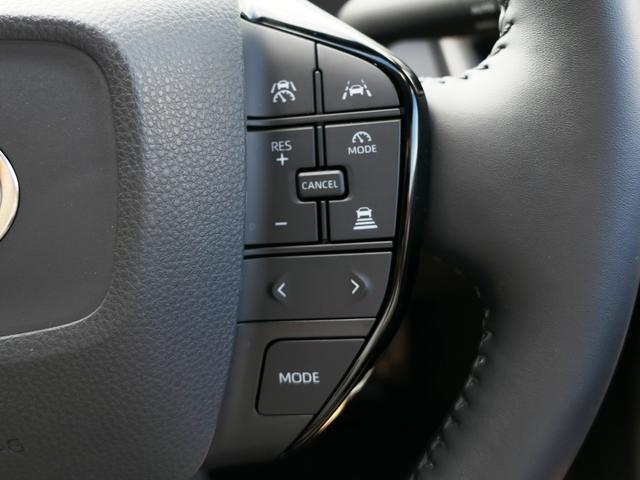 プリウス Ｚ　デジタルインナーミラー　スペアタイヤ　　サイドバイザー　パノラミックビューモニター　パワーシート　パワーバックドア　シートメモリー　ブラインドスポットモニター　ＥＴＣ２．０車載器　フルセグＴＶ　赤内装（37枚目）