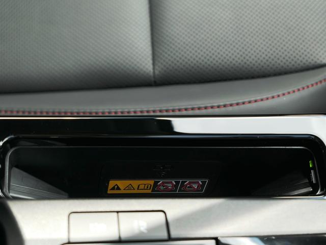 プリウス Ｚ　デジタルインナーミラー　スペアタイヤ　　サイドバイザー　パノラミックビューモニター　パワーシート　パワーバックドア　シートメモリー　ブラインドスポットモニター　ＥＴＣ２．０車載器　フルセグＴＶ　赤内装（59枚目）