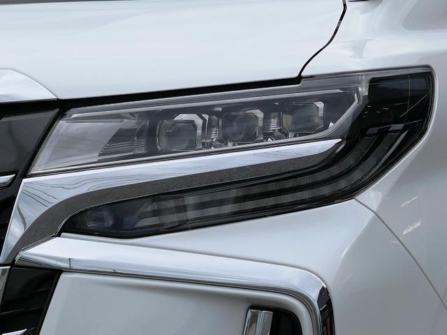 アルファード ２．５Ｓ　Ｃパッケージ　アルパインナビ　アルパイン後席モニター　ツインムーンルーフ　デジタルインナーミラー　モデリスタフルエアロ　サイドバイザー　ブラインドスポットモニター　ＥＴＣ車載器　ＴＶ　バックカメラ　　シートエアコン（8枚目）