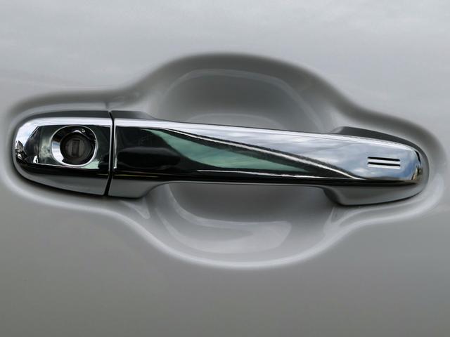 アルファード ２．５Ｓ　Ｃパッケージ　アルパインナビ　アルパイン後席モニター　ツインムーンルーフ　デジタルインナーミラー　モデリスタフルエアロ　サイドバイザー　ブラインドスポットモニター　ＥＴＣ車載器　ＴＶ　バックカメラ　　シートエアコン（30枚目）