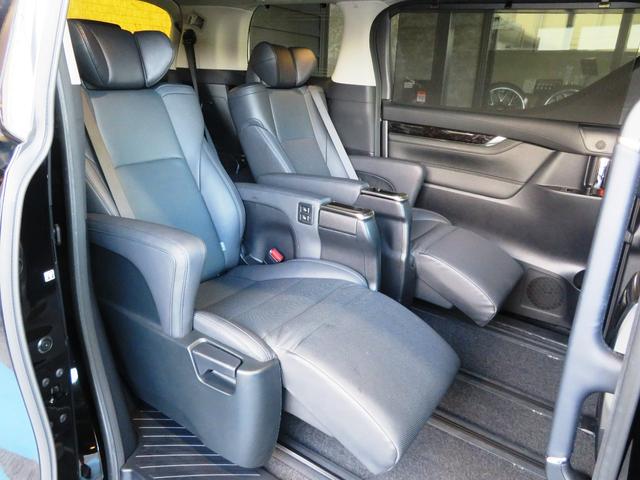 アルファード ２．５Ｓ　Ｃパッケージ　ツインムーンルーフ　デジタルインナーミラー　前後ドライブレコーダー　バックカメラ　ブラインドスポットモニター　シートメモリー　パワーシート　パワーバックドア　サイドバイザー　ＥＴＣ２．０　　ナビキット（63枚目）