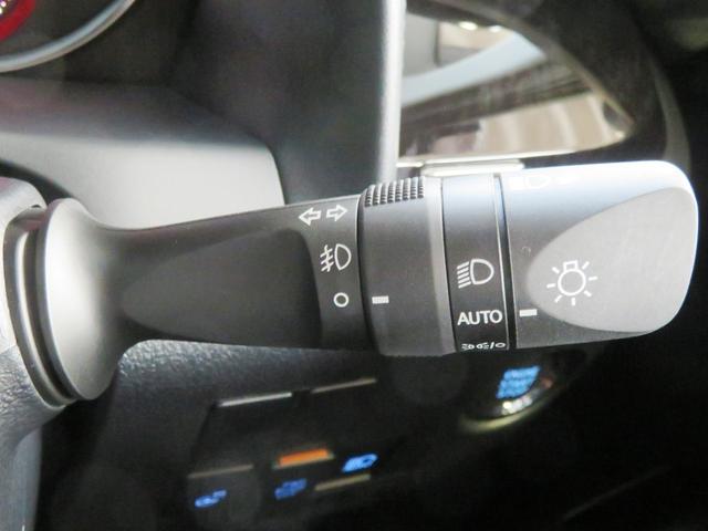 アルファード ２．５Ｓ　Ｃパッケージ　ツインムーンルーフ　デジタルインナーミラー　前後ドライブレコーダー　バックカメラ　ブラインドスポットモニター　シートメモリー　パワーシート　パワーバックドア　サイドバイザー　ＥＴＣ２．０　　ナビキット（43枚目）