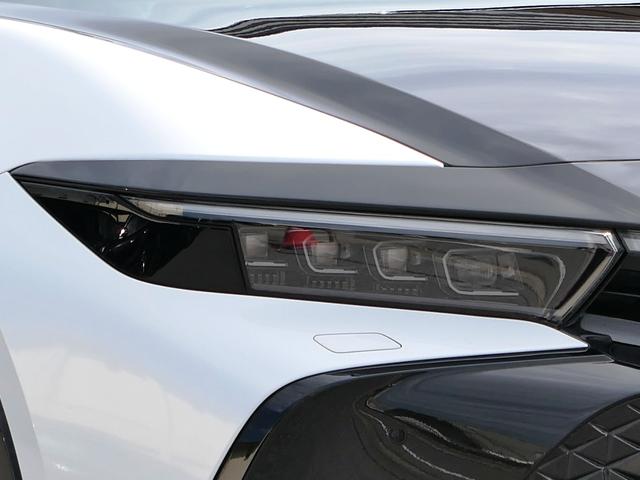 クラウンクロスオーバー Ｇアドバンスド・レザーパッケージ　モデリスタ　パノラミックビューモニター　ブラインドスポットモニター　ＡＣ１００Ｖ１５００Ｗ　ＥＴＣ２．０車載器　パワーシート　シートメモリー　パワーバックドア　シートエアコン　　デジタルインナーミラー（28枚目）