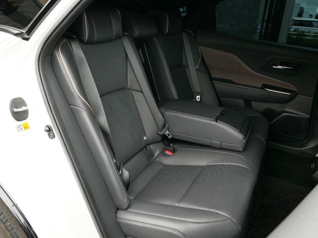 クラウンクロスオーバー Ｇアドバンスド・レザーパッケージ　モデリスタ　パノラミックビューモニター　ブラインドスポットモニター　ＡＣ１００Ｖ１５００Ｗ　ＥＴＣ２．０車載器　パワーシート　シートメモリー　パワーバックドア　シートエアコン　　デジタルインナーミラー（61枚目）