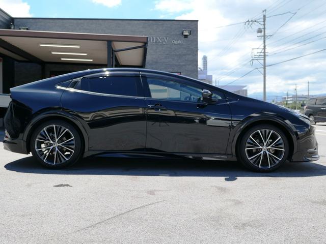 プリウス Z デジタルミラー モデリスタフルエアロ サイドバイザー パノラミックビューモニター ブラインドスポットモニター シートヒーター パワーシート シートメモリー パワーバックドア TV 黒内装 ドラレコ(22枚目)