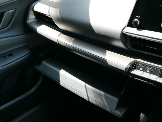 プリウス Z デジタルミラー モデリスタフルエアロ サイドバイザー パノラミックビューモニター ブラインドスポットモニター シートヒーター パワーシート シートメモリー パワーバックドア TV 黒内装 ドラレコ(58枚目)