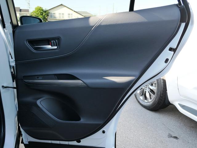 ハリアーハイブリッド Ｚ　レザーパッケージ・ナイトシェード　調光パノラマルーフ　アクセサリーコンセント　１５００Ｗ　デジタルインナーミラー　パノラミックビューモニター　置くだけ充電　ハンズフリーパワーバックドア　シートヒーター　シートエアコン　ＪＢＬ　　ＥＴＣ（63枚目）