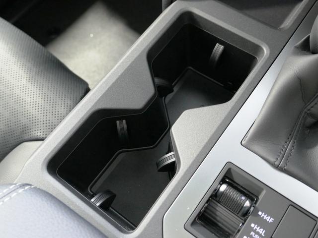 ランドクルーザー２５０ ＶＸ　チルト＆スライド電動ムーンルーフ　デジタルインナーミラー　パノラミックビューモニター　ＥＴＣ２．０　ルーフレール　前後ドライブレコーダー　シートヒーター　シートエアコン　パワーバックドア　パワーシート（52枚目）