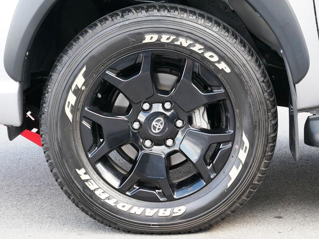 ハイラックス Ｚ　ブラックラリーエディション　ホワイトレタータイヤ　後席ディスプレイ　サイドバイザー　バックカメラ　ＥＴＣ　ＡＬＰＩＮＥ　フローティングナビ　ベッドライナー　トノカバー　バグガード　フルセグＴＶ　ドライブレコーダー　　カスタムカー（11枚目）