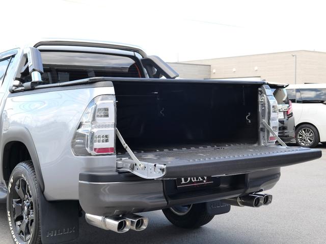 ハイラックス Ｚ　ブラックラリーエディション　ホワイトレタータイヤ　後席ディスプレイ　サイドバイザー　バックカメラ　ＥＴＣ　ＡＬＰＩＮＥ　フローティングナビ　ベッドライナー　トノカバー　バグガード　フルセグＴＶ　ドライブレコーダー　　カスタムカー（22枚目）