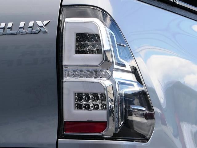 ハイラックス Ｚ　ブラックラリーエディション　ホワイトレタータイヤ　後席ディスプレイ　サイドバイザー　バックカメラ　ＥＴＣ　ＡＬＰＩＮＥ　フローティングナビ　ベッドライナー　トノカバー　バグガード　フルセグＴＶ　ドライブレコーダー　　カスタムカー（29枚目）