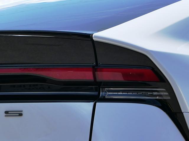 プリウス Ｚ　ディスプレイオーディオＰｌｕｓ　デジタルインナーミラー　パノラミックビューモニター　ブラインドスポットモニター　シートヒーター　パワーシート　シートメモリー　ＥＴＣ２．０　１５００Ｗ電源　フルセグＴＶ（20枚目）