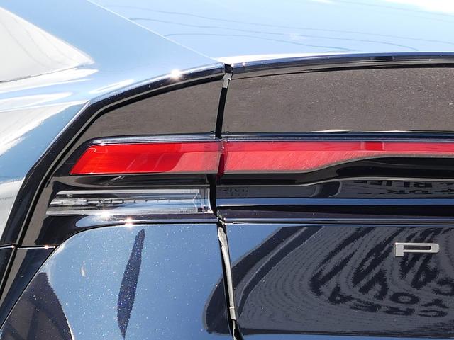 プリウス Ｚ　デジタルミラー　モデリスタフルエアロ　サイドバイザー　パノラミックビューモニター　ブラインドスポットモニター　シートヒーター　パワーシート　シートメモリー　パワーバックドア　ＴＶ　　黒内装　　ドラレコ（16枚目）