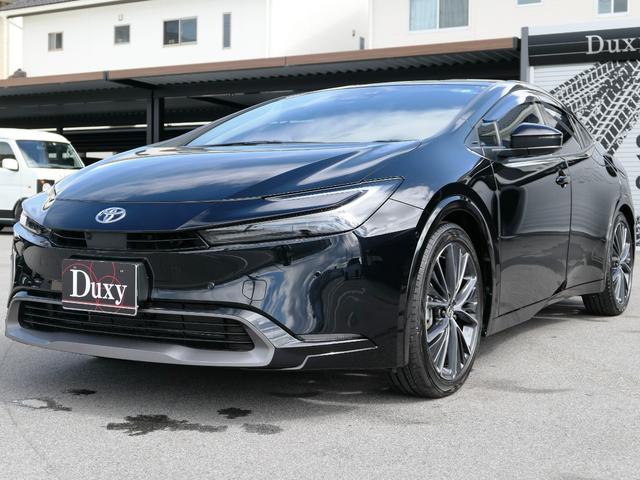 プリウス Ｚ　デジタルインナーミラー　スペアタイヤ　１２．３インチＤＡ　サイドバイザー　パノラミックビューモニター　パワーシート　パワーバックドア　シートメモリー　ブラインドスポットモニター　　ＥＴＣ２．０　赤内装（6枚目）