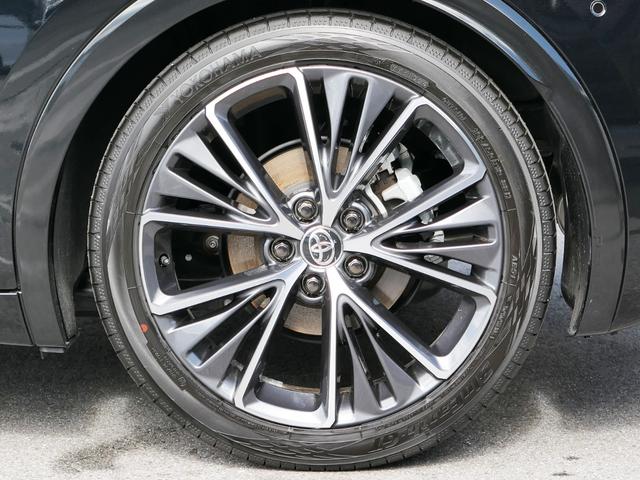 プリウス Ｚ　デジタルインナーミラー　スペアタイヤ　１２．３インチＤＡ　サイドバイザー　パノラミックビューモニター　パワーシート　パワーバックドア　シートメモリー　ブラインドスポットモニター　　ＥＴＣ２．０　赤内装（11枚目）