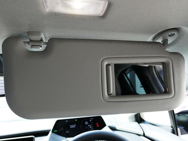 プリウス Ｚ　デジタルインナーミラー　スペアタイヤ　１２．３インチＤＡ　サイドバイザー　パノラミックビューモニター　パワーシート　パワーバックドア　シートメモリー　ブラインドスポットモニター　　ＥＴＣ２．０　赤内装（48枚目）