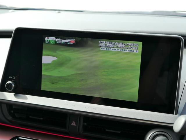 プリウス Ｚ　デジタルインナーミラー　スペアタイヤ　１２．３インチＤＡ　サイドバイザー　パノラミックビューモニター　パワーシート　パワーバックドア　シートメモリー　ブラインドスポットモニター　　ＥＴＣ２．０　赤内装（52枚目）