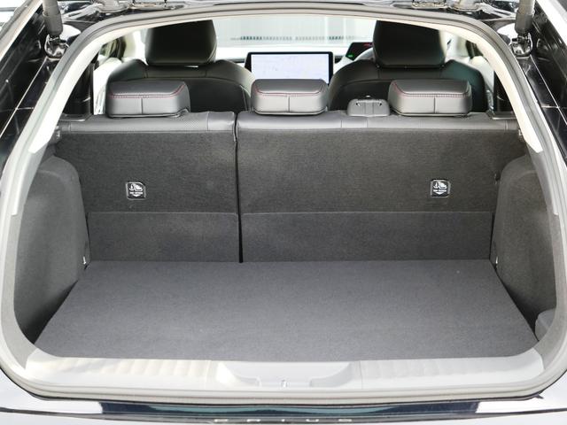 プリウス Ｚ　デジタルインナーミラー　スペアタイヤ　１２．３インチＤＡ　サイドバイザー　パノラミックビューモニター　パワーシート　パワーバックドア　シートメモリー　ブラインドスポットモニター　　ＥＴＣ２．０　赤内装（65枚目）