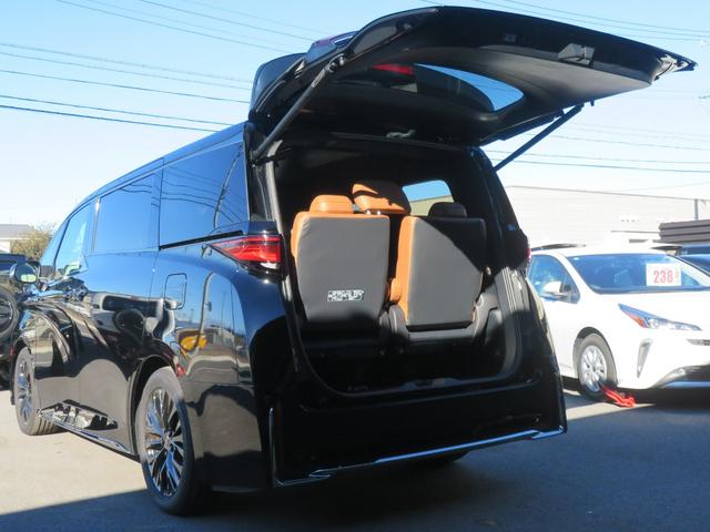 TOYOTA VELLFIRE HYBRID Z PREMIER