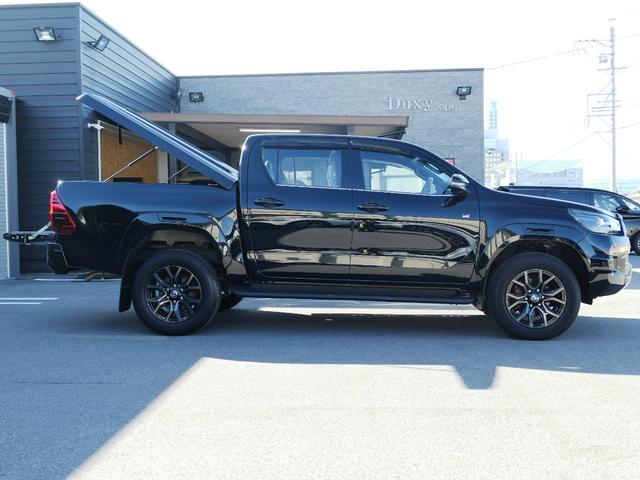 ハイラックス Z GRスポーツ ハードトノカバー ベッドライナー ETC2.0 前後ドライブレコーダー パノラミックビューモニター ナビ クリアランスソナー サイドバイザー ドアハンドルプロテクター アルミペダル オーバーフェンダー(25枚目)