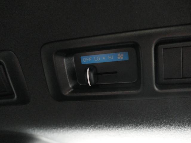 ハイエースバン ロングスーパーＧＬ　ダークプライムＳ　パノラミックビューモニター　デジタルインナーミラー　ＥＴＣ　サイドバイザー　両側パワースライドドア　特別仕様車　スマートキー　メッキグリル　ステアリングスイッチ　１５インチアルミ　　ＬＥＤヘッドランプ（62枚目）