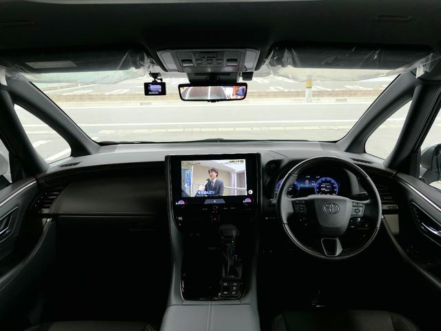 アルファードハイブリッド Ｚ　ルーフ　ＤＭ　スペアタイヤ　前方向ドライブレコーダー　１５００Ｗ電源　パノラミックビューモニター　シートヒーター　シートエアコン　パワーバックドア　両側パワースライドドア　ステアリングヒーター　ＥＴＣ（35枚目）