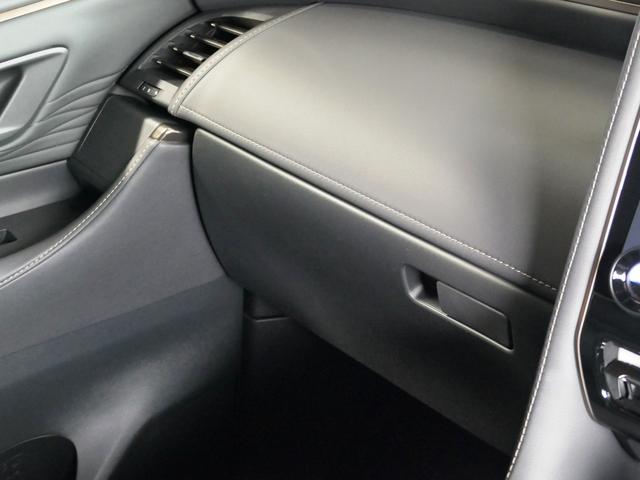 アルファードハイブリッド Ｚ　ルーフ　ＤＭ　スペアタイヤ　前方向ドライブレコーダー　１５００Ｗ電源　パノラミックビューモニター　シートヒーター　シートエアコン　パワーバックドア　両側パワースライドドア　ステアリングヒーター　ＥＴＣ（52枚目）