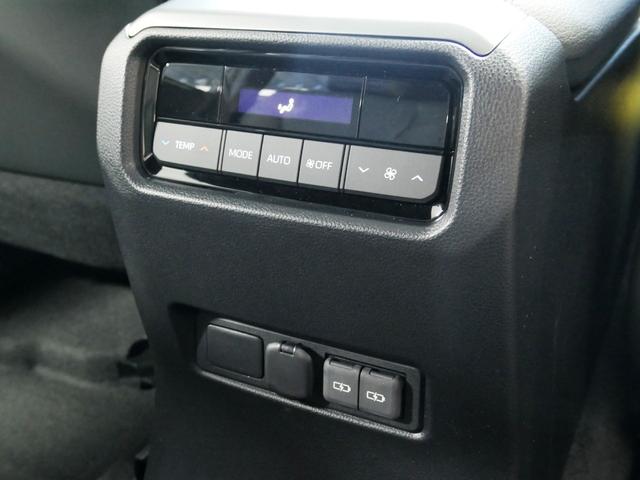 ランドクルーザー２５０ ＶＸ　チルト＆スライド電動ムーンルーフ　デジタルインナーミラー　パノラミックビューモニター　ＥＴＣ２．０　ルーフレール　前後ドライブレコーダー　シートヒーター　シートエアコン　パワーバックドア　パワーシート（61枚目）