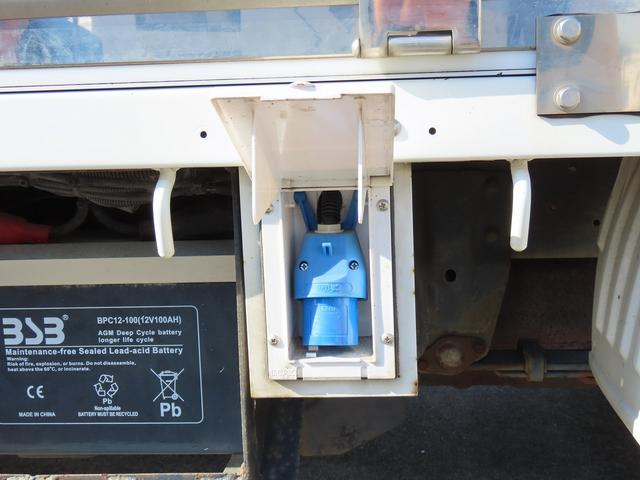 バネットトラック 　移動スーパー　ＤＣ冷蔵庫　ＡＣ冷凍庫　外部充電器　インバーター　外部電源　拡声器　バックカメラ　ドライブレコーダー　シングルサブバッテリー　１年車検（23枚目）