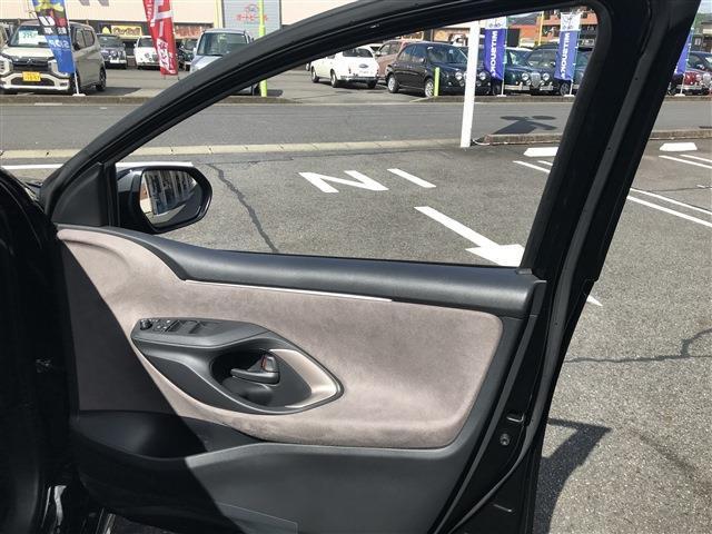 ビュート ストーリー １５ＬＸ　パーキングサポートブレーキ　コンフォートシートセット　ヒートシート　自動眩遠インナーミラー（ドラレコ付）　パノラミックビューモニター　純正ナビ　取説　保証書　スマートキー（12枚目）