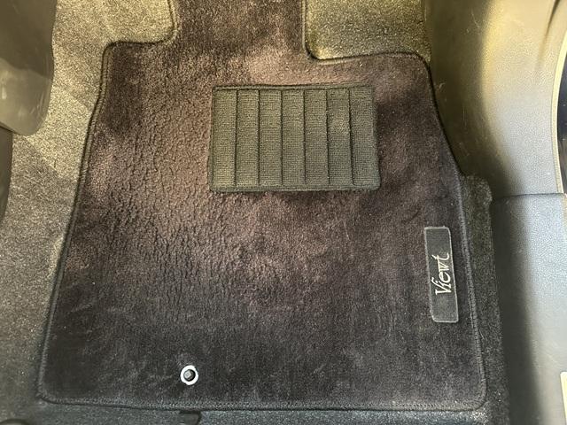 ビュート １２ＳＴ　ワンオーナー　自社オリジナルＲｅｍｉｃ　ＯＰカラー　本革Ｓ　カラードドアトリム（アイボリー）　本革Ｓ　クラシックインパネ（ココア）　クラシックセンターコンソール　社外ＳＤナビ＋フルセグＴＶ　取説（46枚目）