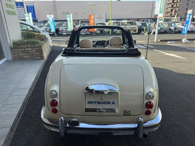 ビュート コンバーチブル　クーペコンバーチブル　電動Ｏ・Ｐ　社外新品幌　黒内装　木目調インパネ　社外新品ウッドステアリング　レザー調Ｓ　社外新品ＳＤナビ＋フルセグＴＶ　バックカメラ　ＥＴＣ　社外新品キーレス　取説　保証書（6枚目）