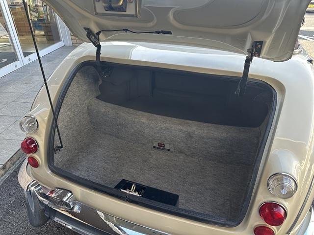 ビュート コンバーチブル　クーペコンバーチブル　電動Ｏ・Ｐ　社外新品幌　黒内装　木目調インパネ　社外新品ウッドステアリング　レザー調Ｓ　社外新品ＳＤナビ＋フルセグＴＶ　バックカメラ　ＥＴＣ　社外新品キーレス　取説　保証書（21枚目）