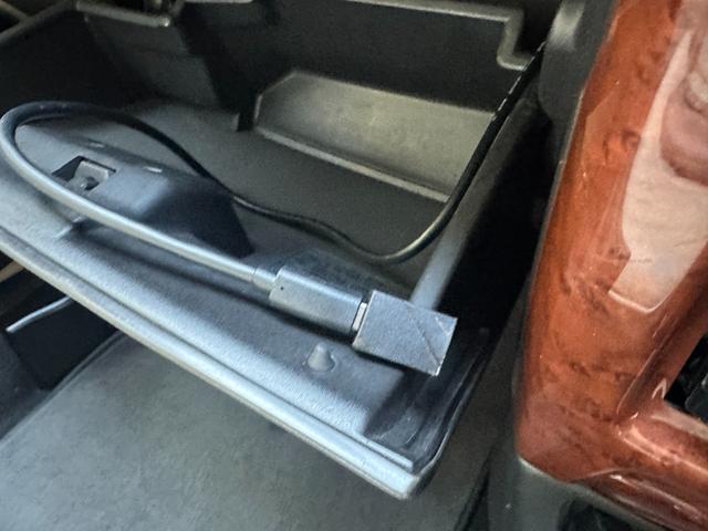 ビュート コンバーチブル　クーペコンバーチブル　電動Ｏ・Ｐ　社外新品幌　黒内装　木目調インパネ　社外新品ウッドステアリング　レザー調Ｓ　社外新品ＳＤナビ＋フルセグＴＶ　バックカメラ　ＥＴＣ　社外新品キーレス　取説　保証書（54枚目）