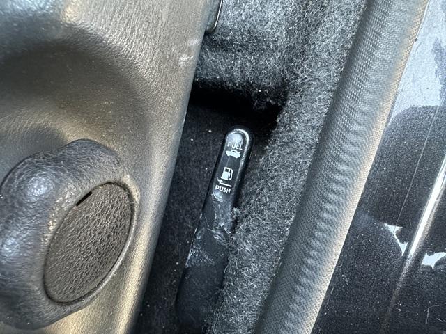 ビュート 　１．３ＤＸ　ＡＢＳ　助手席Ａ／Ｂ　レザー調Ｓ　木目調インパネ　社外新品ウッドステアリング　社外ＳＤナビ＋フルセグＴＶ　バックカメラ　ＥＴＣ　社外新品メッキフェンダーミラー　ＵＥＢケーブル　キーレス（41枚目）