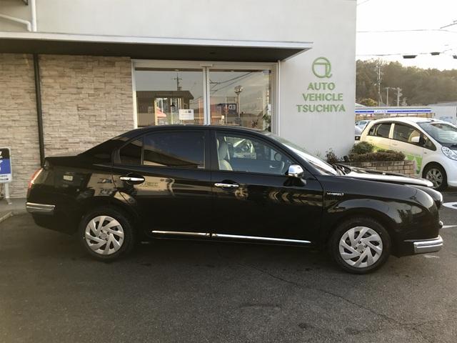 リューギ ハイブリッドＥＸ　新車未登録車　Ｐサポートブレーキ　本革シート　フロアマット　メモリーナビ　Ｂカメラ　ＥＴＣ　オーディオレス（カバーレス４スピーカー）社外メッキサイドモール　社外ドアミラーカバー（4枚目）