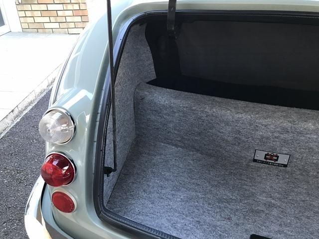 �g�����N���J���鎞�͓˂�����_���g�p���܂��B