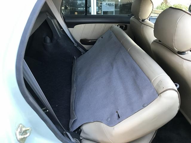 �㕔�V�[�g���O���֐܂��ނ��Ƃ��ł��܂��B