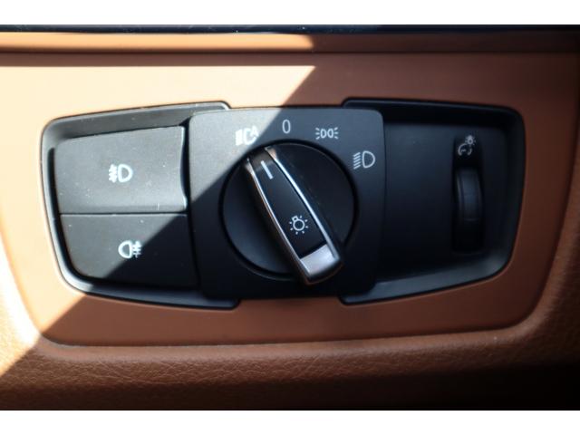 3シリーズ 320dツーリング ラグジュアリー 純正ナビ Bluetooth ETC フロント・バックカメラ クルーズコントロール パワーシート パワーバックドア ブラウンレザーシート シートヒーター スマートキー 純正アルミ(24枚目)