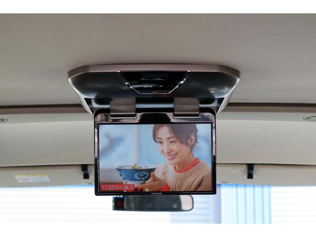 デリカＤ：５ Ｇ　パワーパッケージ　両側パワースライドドア　社外ナビ　地デジ　Ｂｌｕｅｔｏｏｔｈ　Ｂカメラ　ＥＴＣ　ドラレコ　後席フリップダウンモニター　クルーズコントロール　スマートキー　ＨＩＤヘッドライト　純正アルミ　７人乗り（33枚目）