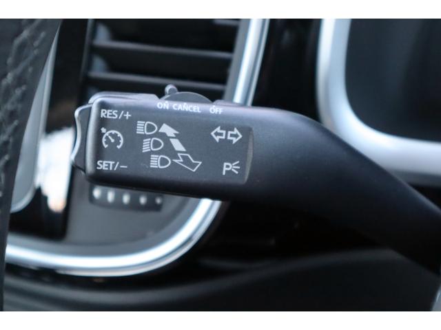 ザ・ビートル デザインレザーパッケージ　ブラックレザー　社外ナビ　地デジ　Ｂｌｕｅｔｏｏｔｈ　バックカメラ　ＥＴＣ　ＨＩＤヘッドライト　クルーズコントロール　シートヒーター　純正アルミ（14枚目）
