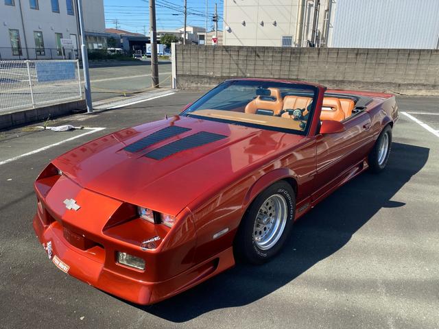 シボレーカマロ 　ＩＲＯＣ－Ｚ　コンバーチブル　ＴＰＩ（チューンポート　インジェクション）Ｖ８エンジン　令和４年９月ＡＴトランスミッションオーバーホール済　ソフトトップ張り替え済　ＡＵＴＯ　Ｍｅｔｅｒ３個　社外マフラー（41枚目）