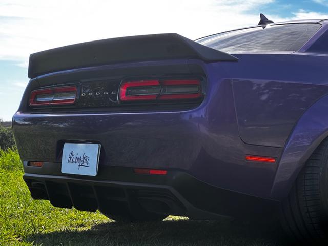 ダッジ・チャレンジャー Ｒ／Ｔ　後期型　ボディーコーティング済み　ワイドボディー　Ｂｏｒｌａマフラー　サンルーフ　２０１９年モデル　社外２０インチＡＷ　ビルシュタイン　ＡｐｐｌｅＣａｒＰｌａｙ　１年中古並行　オートチェック有り（25枚目）