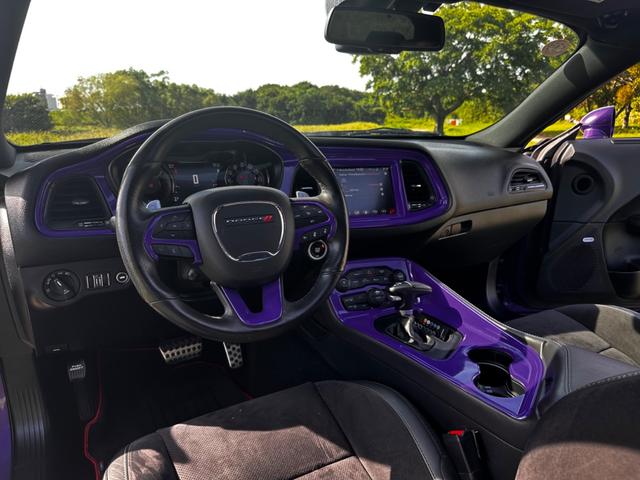 ダッジ・チャレンジャー Ｒ／Ｔ　後期型　ボディーコーティング済み　ワイドボディー　Ｂｏｒｌａマフラー　サンルーフ　２０１９年モデル　社外２０インチＡＷ　ビルシュタイン　ＡｐｐｌｅＣａｒＰｌａｙ　１年中古並行　オートチェック有り（67枚目）