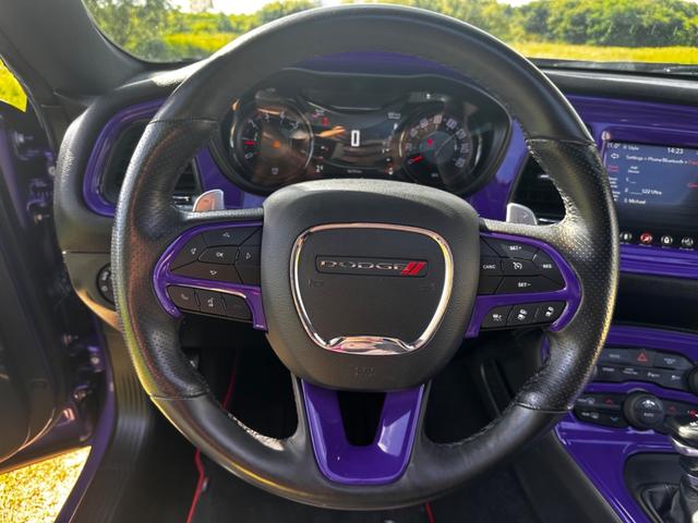 ダッジ・チャレンジャー Ｒ／Ｔ　後期型　ボディーコーティング済み　ワイドボディー　Ｂｏｒｌａマフラー　サンルーフ　２０１９年モデル　社外２０インチＡＷ　ビルシュタイン　ＡｐｐｌｅＣａｒＰｌａｙ　１年中古並行　オートチェック有り（69枚目）
