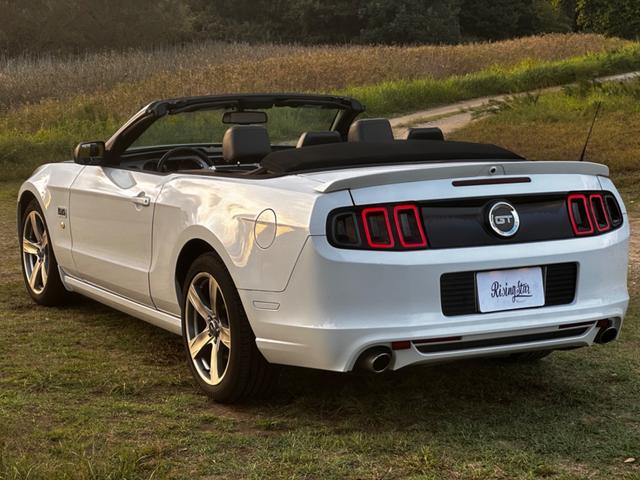 マスタング V8 GTコンバーチブル プレミアム 後期型 ボディーコーティング済み ワンオーナー Bluetooth 地デジTV 正規ディーラー車 バックカメラ 黒レザーシート 社外SDナビ パワーシート クルーズコントロール ETC シートヒーター(8枚目)