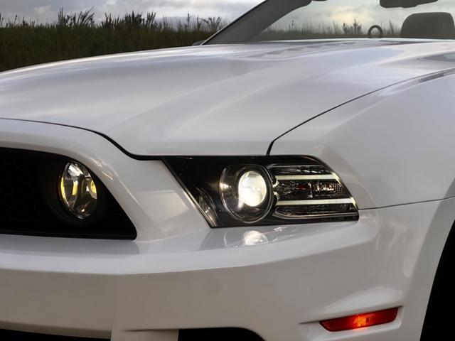 マスタング V8 GTコンバーチブル プレミアム 後期型 ボディーコーティング済み ワンオーナー Bluetooth 地デジTV 正規ディーラー車 バックカメラ 黒レザーシート 社外SDナビ パワーシート クルーズコントロール ETC シートヒーター(19枚目)